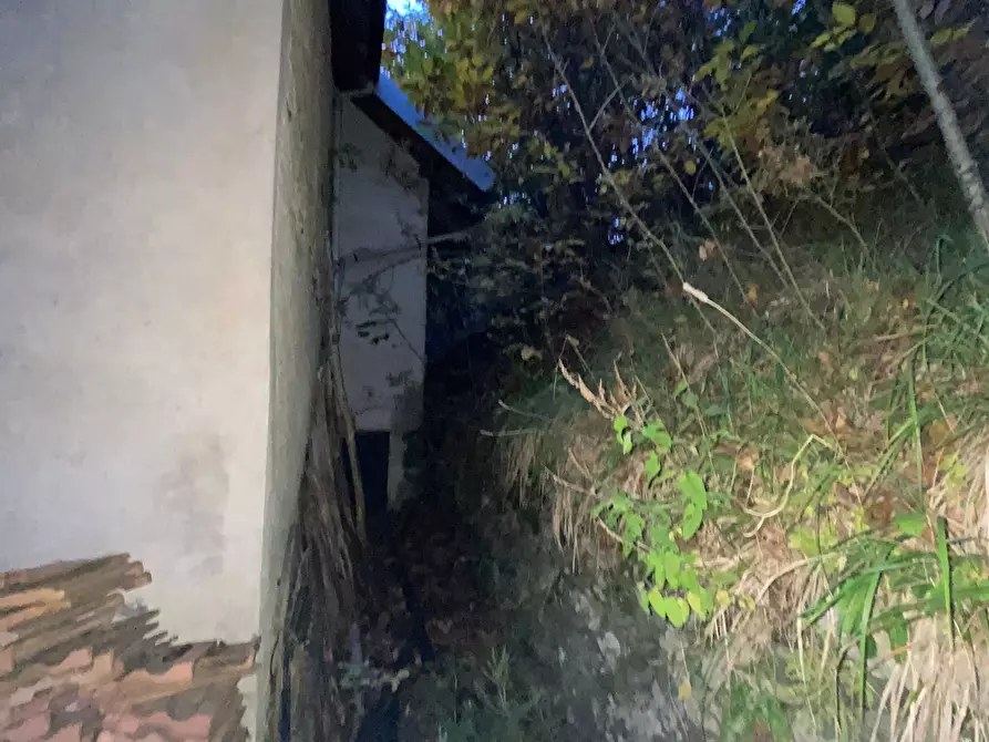 Immagine 29 di Rustico / casale in vendita  a Sassello