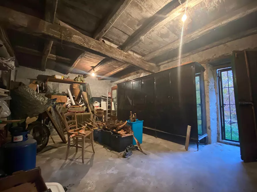 Immagine 17 di Rustico / casale in vendita  a Sassello