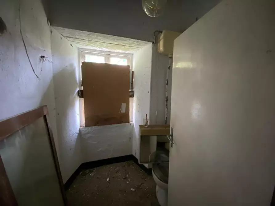 Immagine 7 di Rustico / casale in vendita  a Urbe