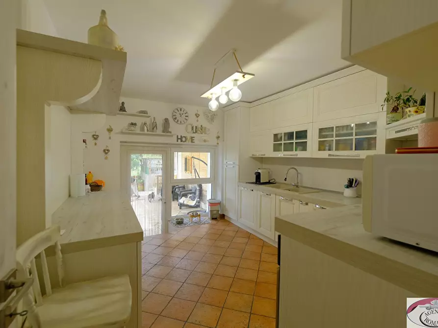 Immagine 26 di Villa in vendita  in Battaglia 56 a Mioglia