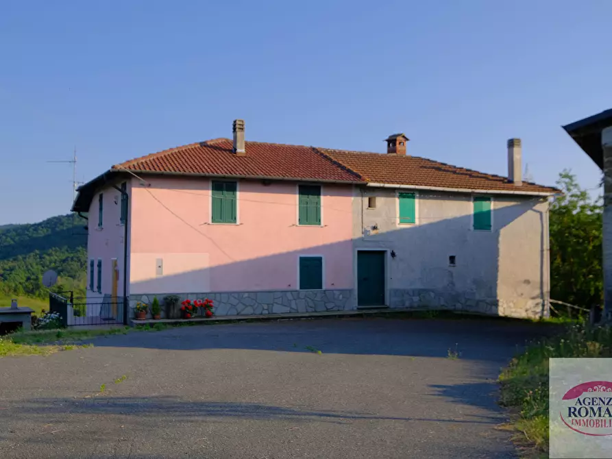 Immagine 4 di Rustico / casale in vendita  a Pareto