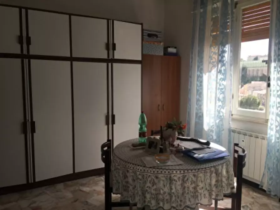 Immagine 5 di Appartamento in vendita  a Savona