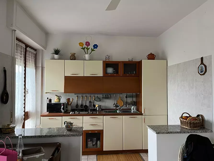 Immagine 1 di Trilocale in vendita  a Tiglieto