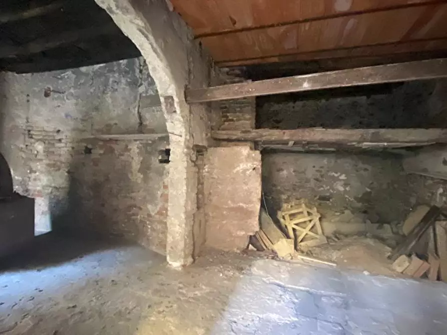 Immagine 22 di Porzione di casa in vendita  a Sassello