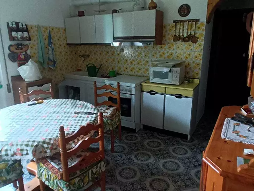 Immagine 1 di Appartamento in vendita  in via Vara Superiore 39 a Urbe