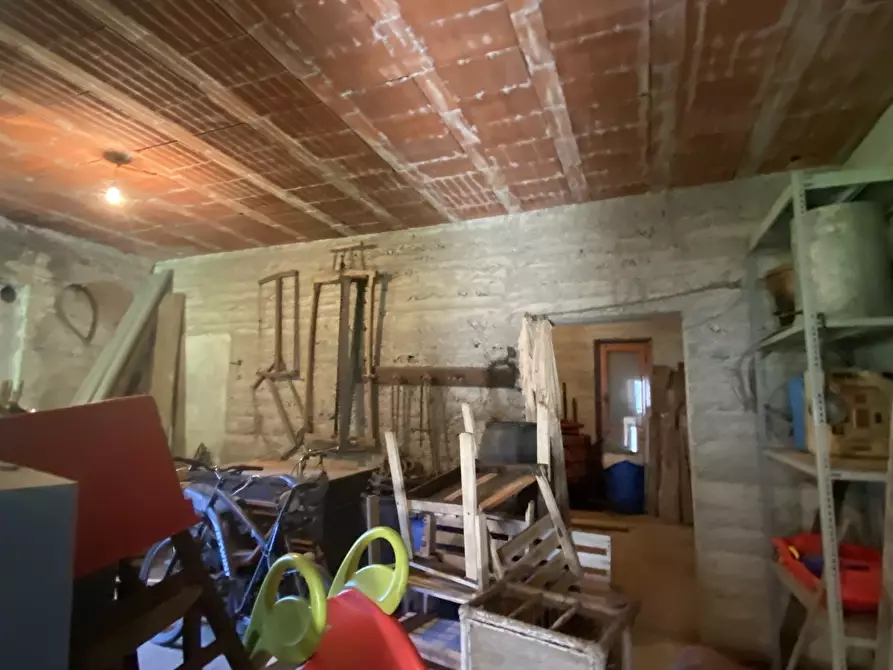 Immagine 9 di Casa indipendente in vendita  a Urbe