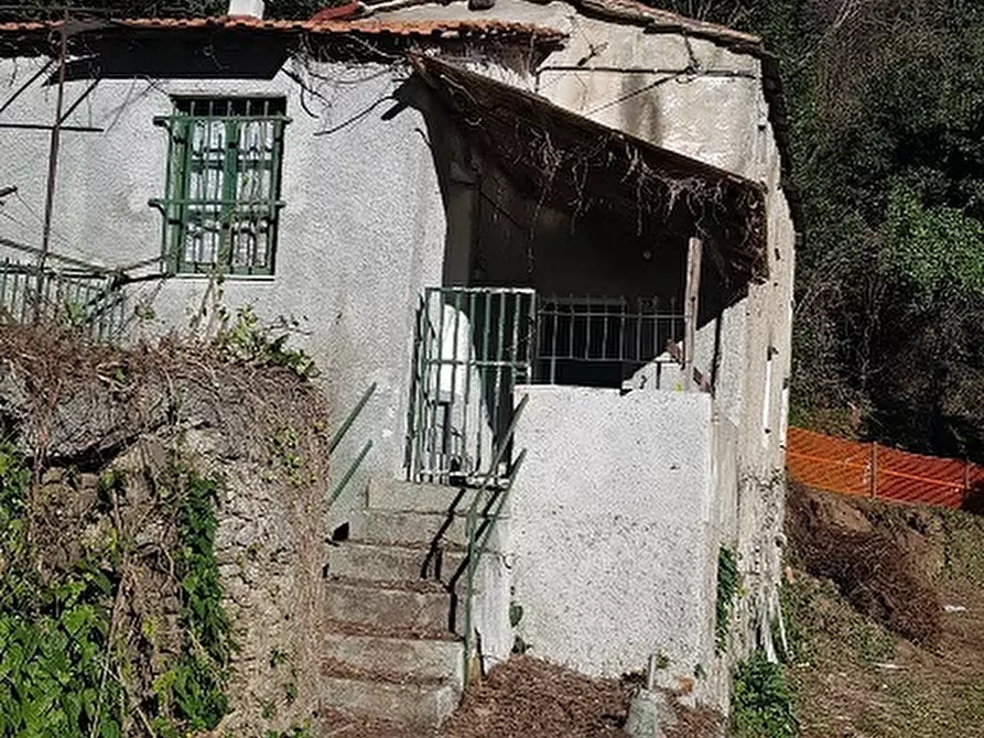 Immagine 2 di Rustico / casale in vendita  a Varazze