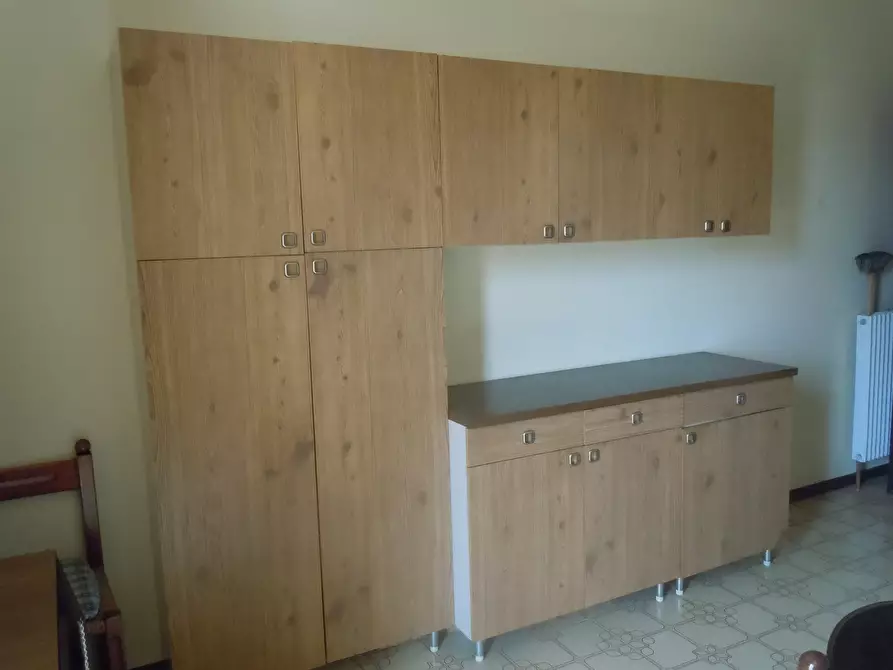 Immagine 10 di Appartamento in affitto  a Urbe