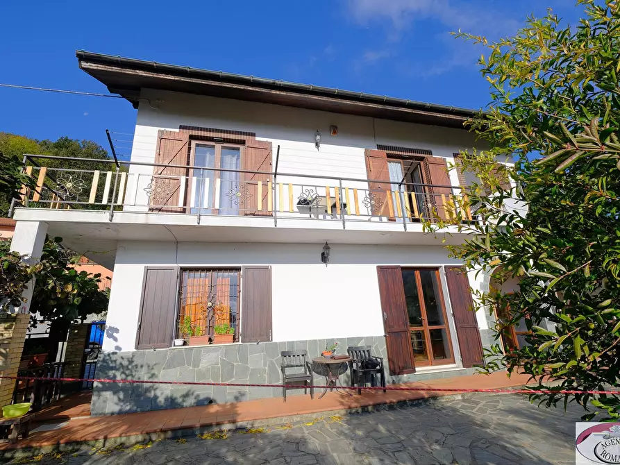 Immagine 4 di Villa in vendita  in Località Contrada 46 a Stella