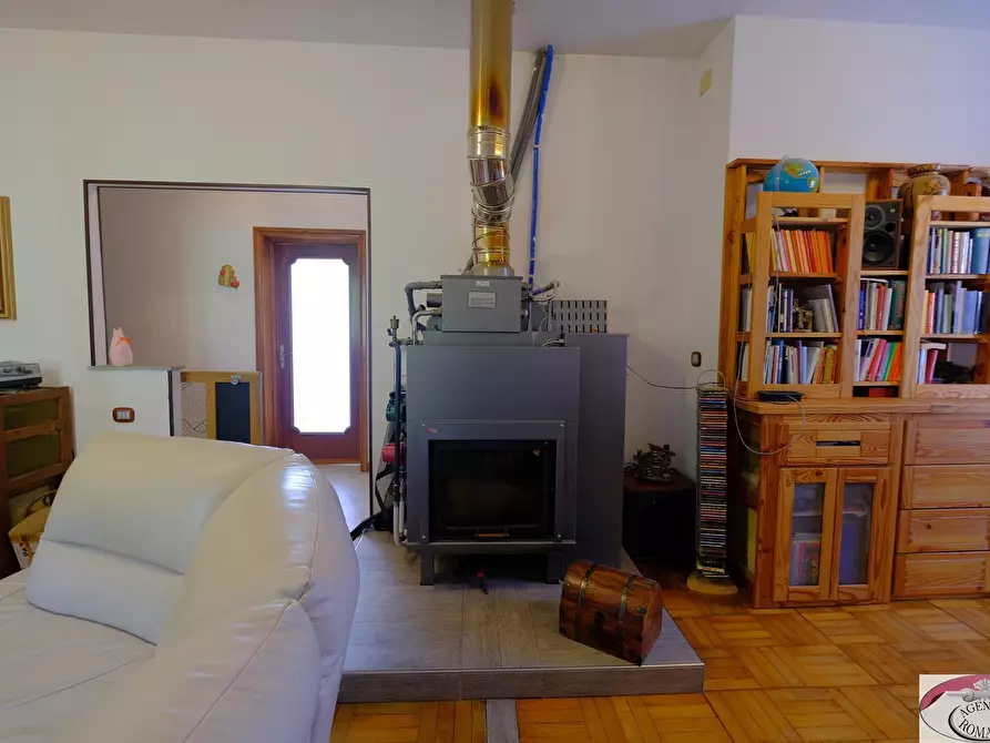 Immagine 19 di Villa in vendita  in Località Contrada 46 a Stella