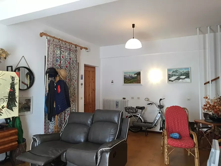 Immagine 3 di Appartamento in vendita  a Urbe