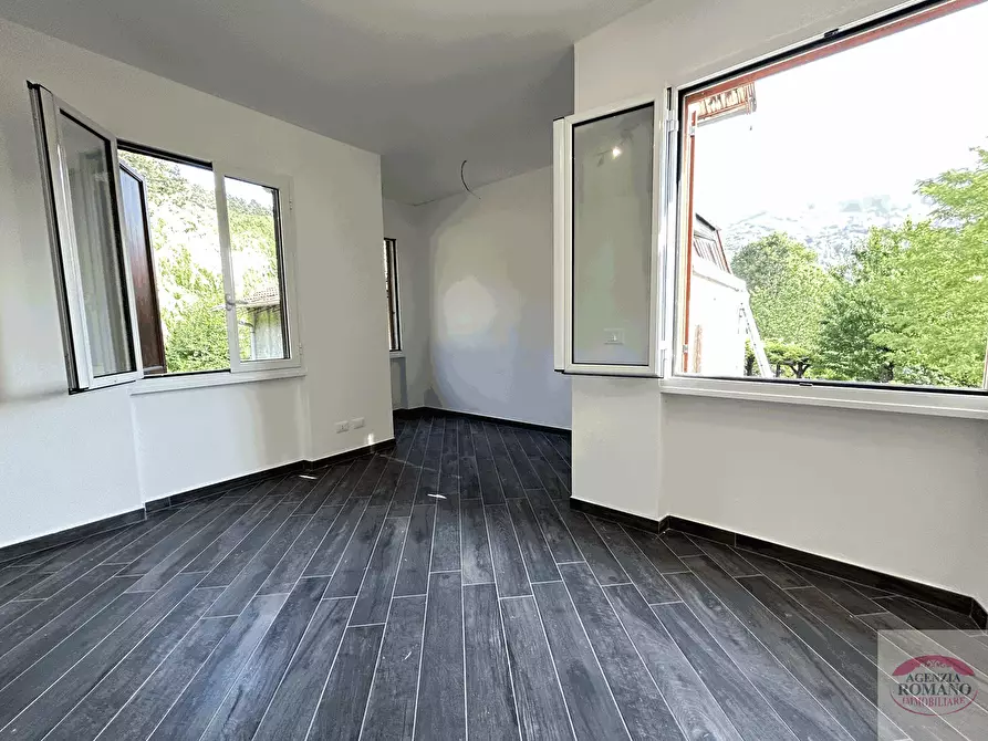 Immagine 14 di Villetta a schiera in vendita  in Località Giardini 11-12 a Sassello