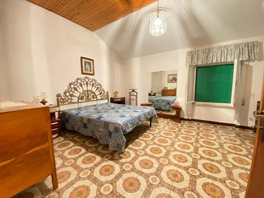 Immagine 12 di Casa trifamiliare in vendita  in via Vara Superiore 86 a Urbe