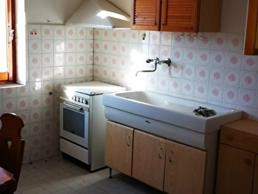 Immagine 8 di Quadrilocale in vendita  a Sassello