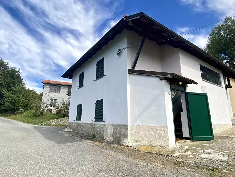 Immagine 1 di Porzione di casa in vendita  a Giusvalla