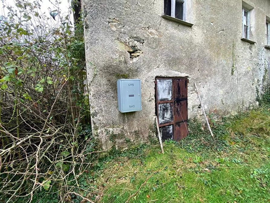 Immagine 12 di Rustico / casale in vendita  a Urbe