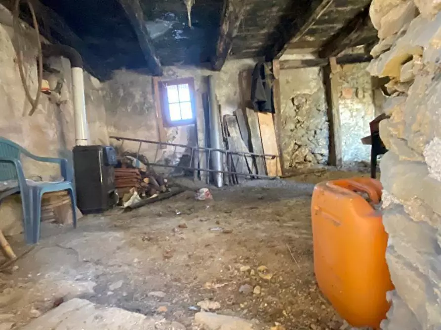 Immagine 8 di Rustico / casale in vendita  a Dego