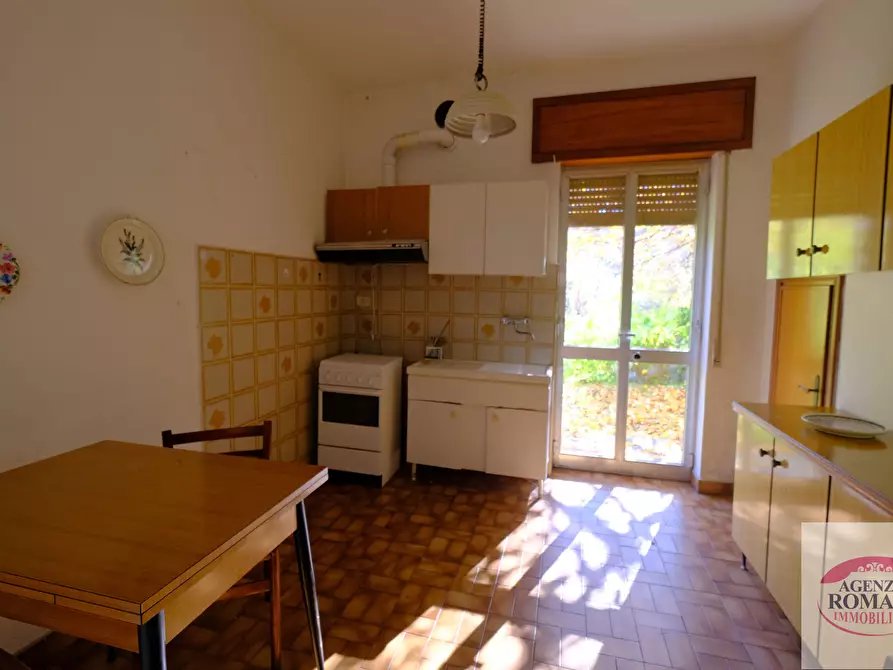 Immagine 19 di Casa indipendente in vendita  a Urbe