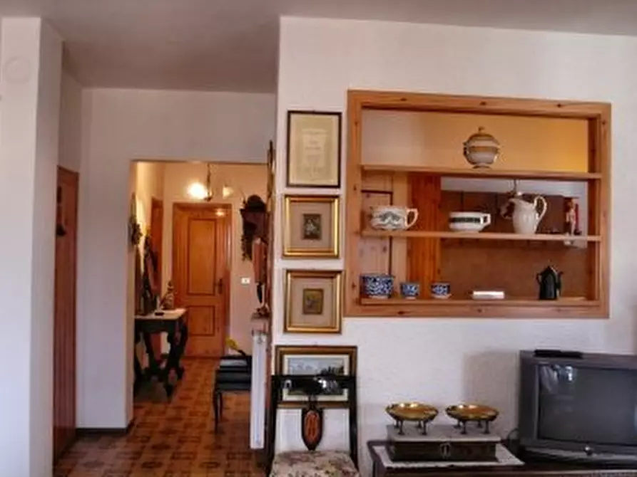 Immagine 8 di Appartamento in vendita  a Urbe