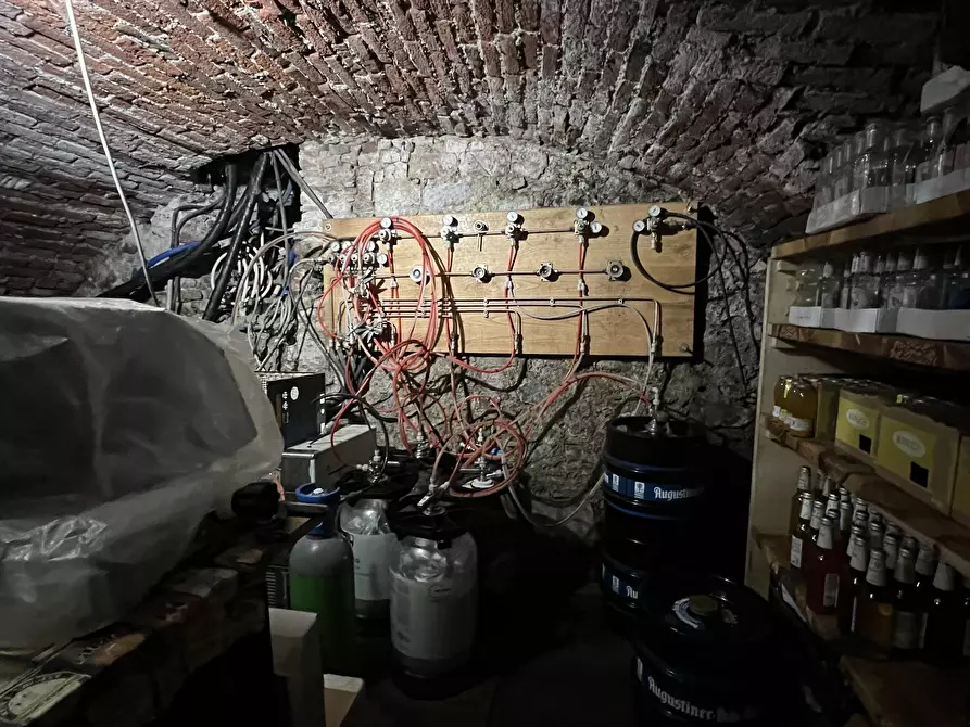 Immagine 32 di Attività commerciale in vendita  in Piazza Concezione 10 a Sassello