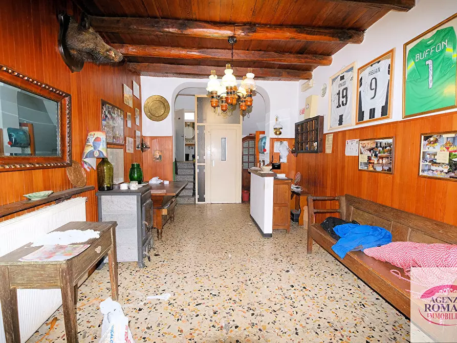 Immagine 15 di Palazzo in vendita  in Via Stefano Ramorino 14 a Urbe