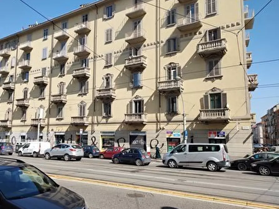 Immagine 1 di Trilocale in vendita  in Via Feletto 35 a Torino
