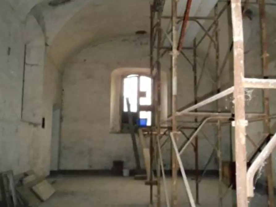 Immagine 2 di Bilocale in vendita  in Via Cavour 21 a Novi Ligure