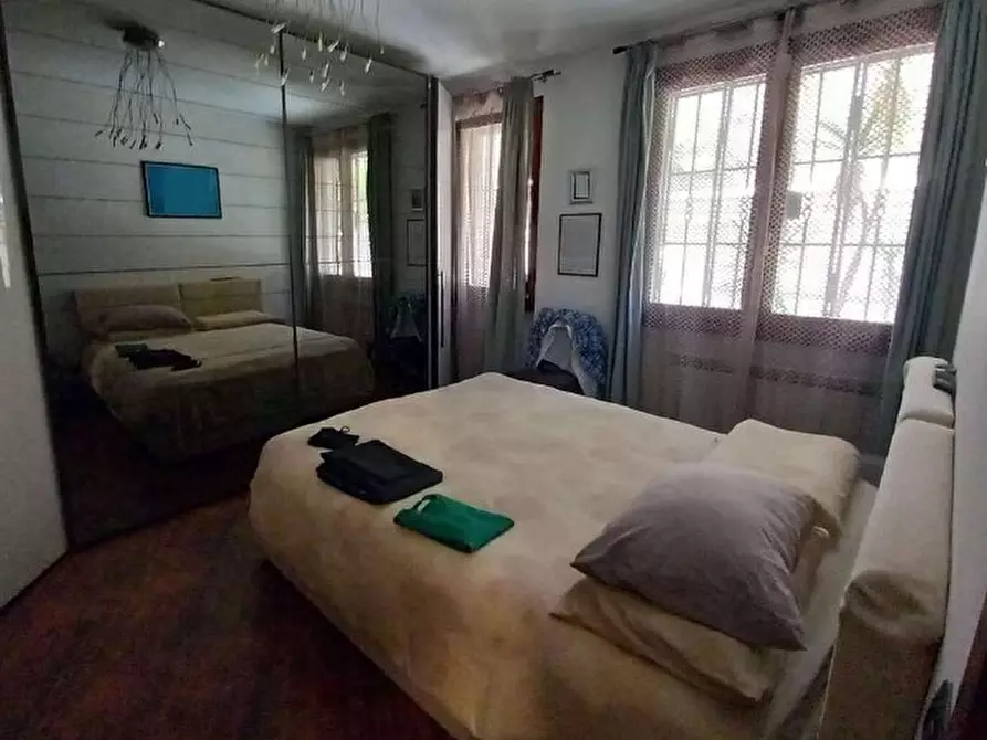 Immagine 5 di Pentalocale in vendita  in Viale Villa Gavotti 121/2 a Genova