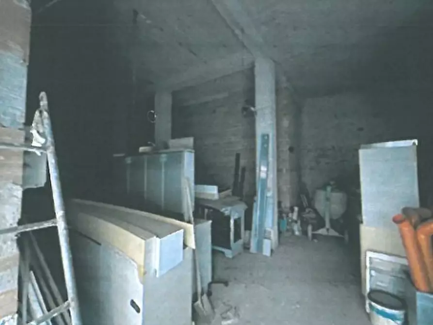 Immagine 4 di Locale commerciale in vendita  in Via Daniele Manin 44 a La Spezia