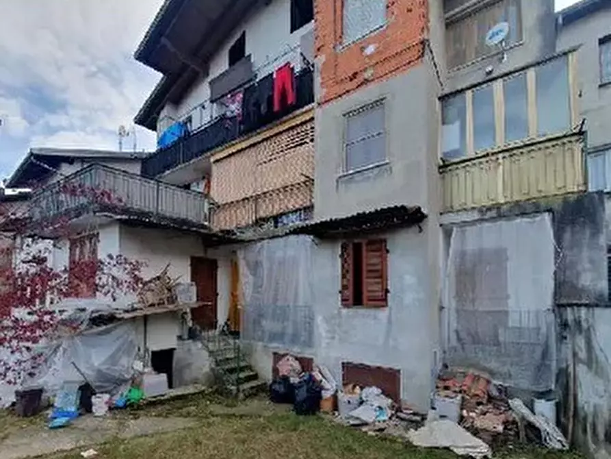 Immagine 1 di Pentalocale in vendita  in Via Santuario d'Oropa 198 a Biella