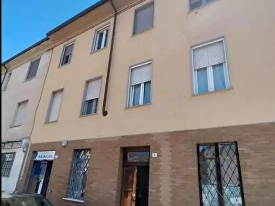 Immagine 1 di Pentalocale in vendita  in Via Tommaso Campanella 6 a Tortona