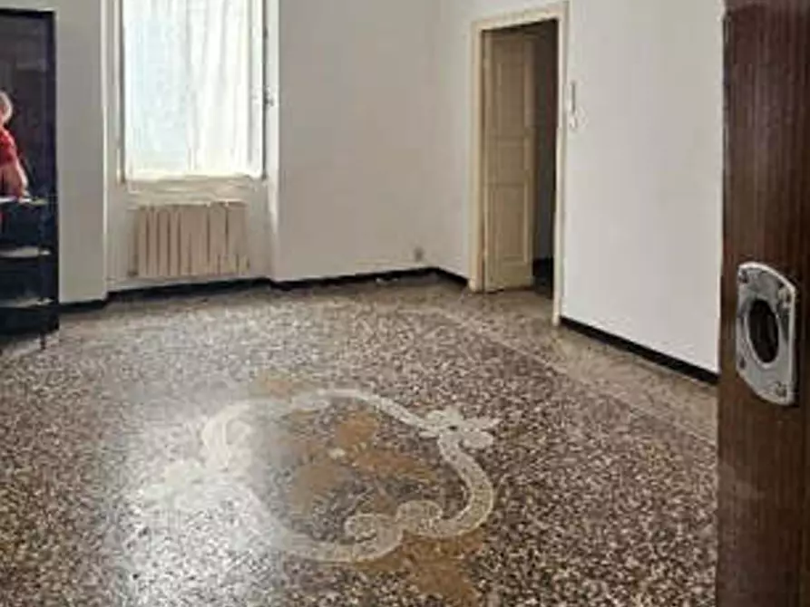 Immagine 4 di Pentalocale in vendita  in Via Caterina Rossi 1 a Genova