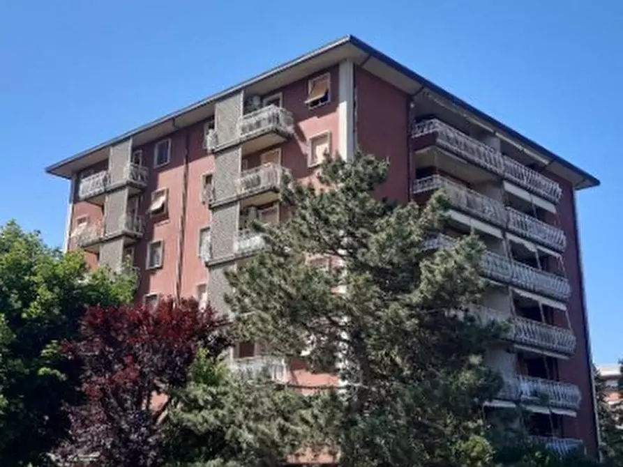 Immagine 1 di Pentalocale in vendita  in Via Francesco Crispi 3 a Novi Ligure