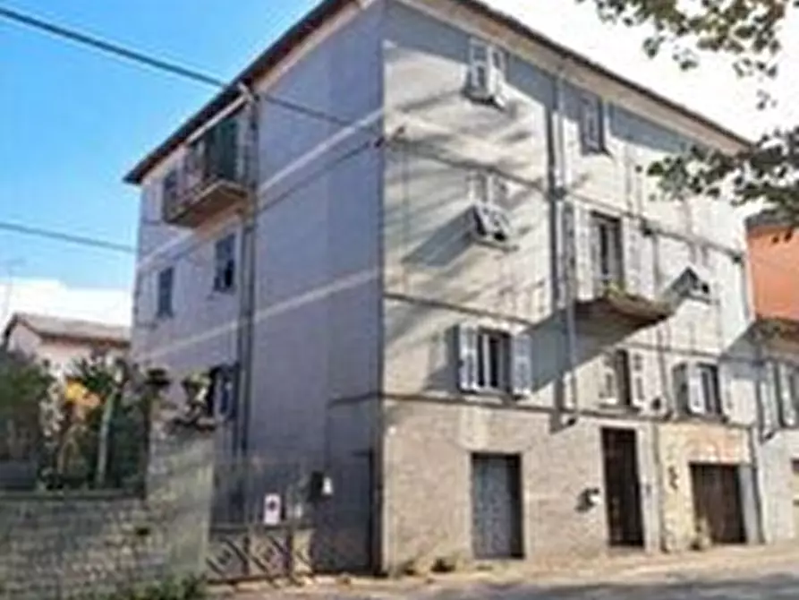 Immagine 8 di Quadrilocale in vendita  in Via Pietro Isola 92 a Novi Ligure