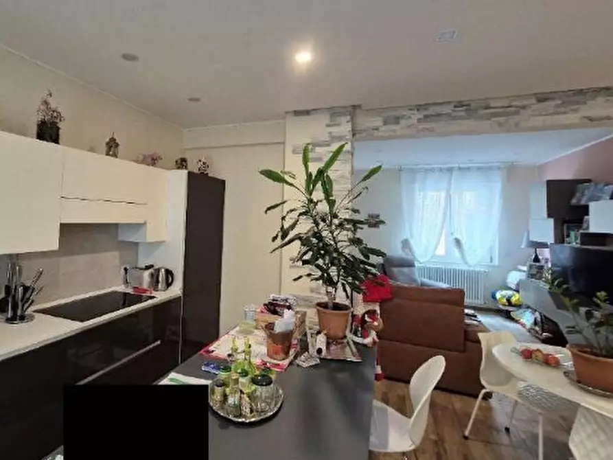 Immagine 4 di Quadrilocale in vendita  in Via Amalfi 5 a Savona