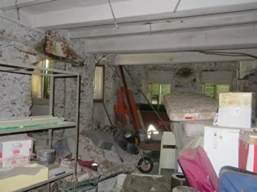 Immagine 3 di Attività artigianale in vendita  in Via Giovanni Campora 52 a Campomorone