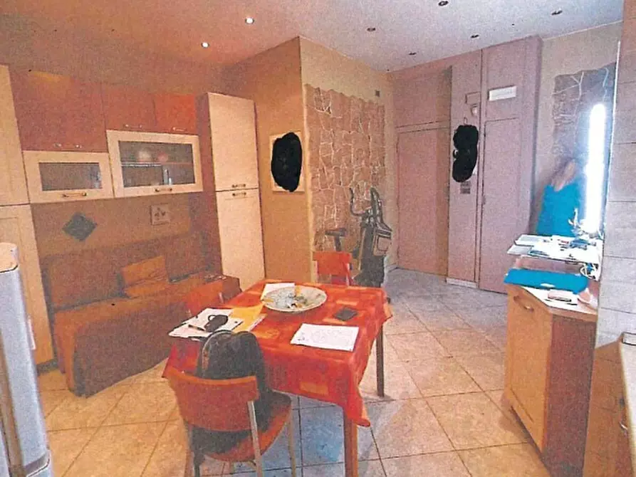 Immagine 4 di Trilocale in vendita  in Via Andrea Sansovino 251 a Torino