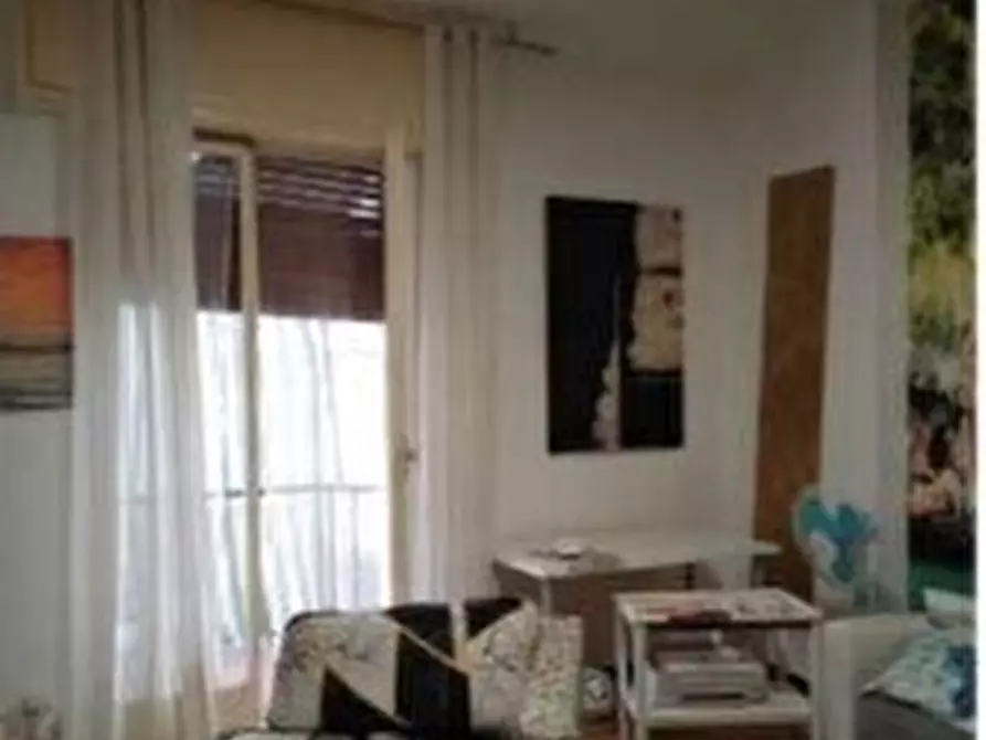 Immagine 5 di Pentalocale in vendita  in Via Mignone 13B a Savona