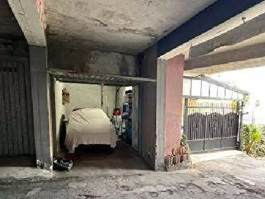 Immagine 1 di Garage in vendita  in Via Padre Semeria 292 a San Remo