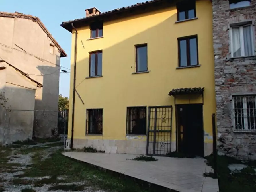 Immagine 1 di Villetta a schiera in vendita  in Via Segagliate snc a Montemarzino