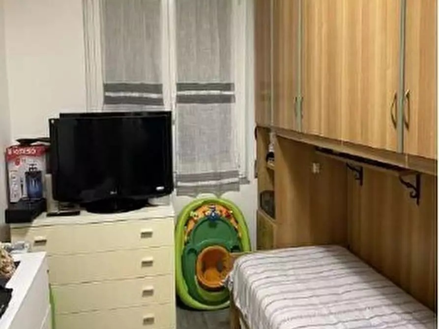Immagine 6 di Pentalocale in vendita  in Via Carlo Orgiero 6/1 a Genova