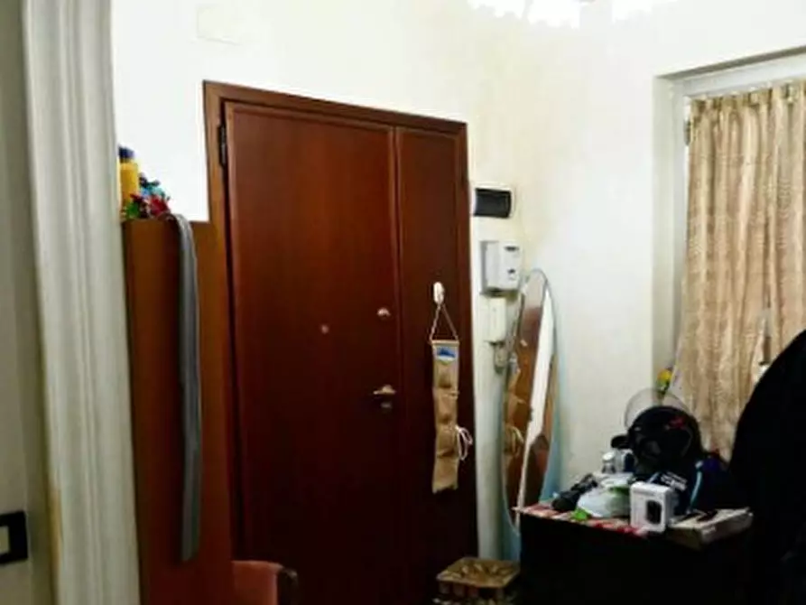 Immagine 9 di Pentalocale in vendita  in Via Tullio Molteni 7 a Genova