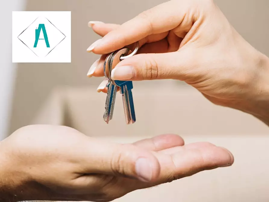 Immagine 9 di Locale commerciale in vendita  in Via Privata Don Mario Bordo 9 a Serra Riccò