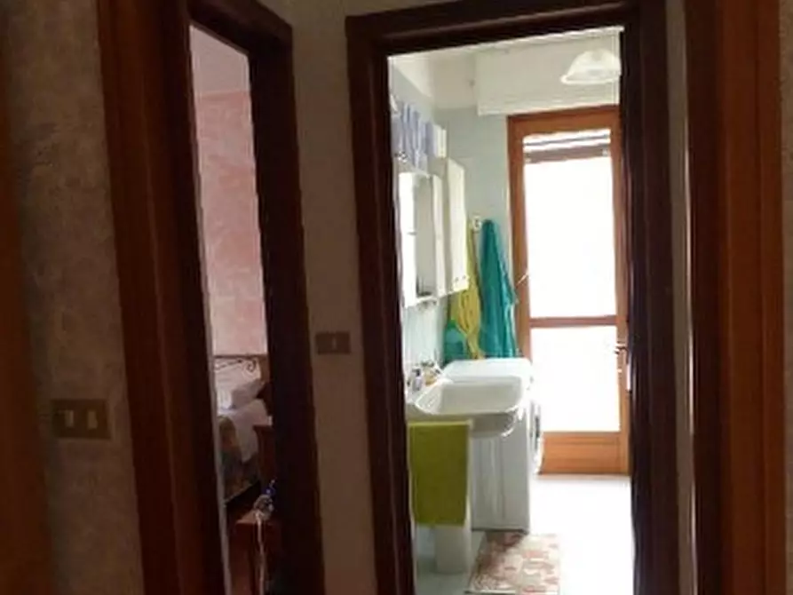 Immagine 8 di Quadrilocale in vendita  in Via Beppe Fenoglio 14a a Cuneo