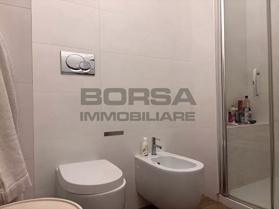 Immagine 18 di Trilocale in vendita  in Via Enrico Mayer 67 a Livorno