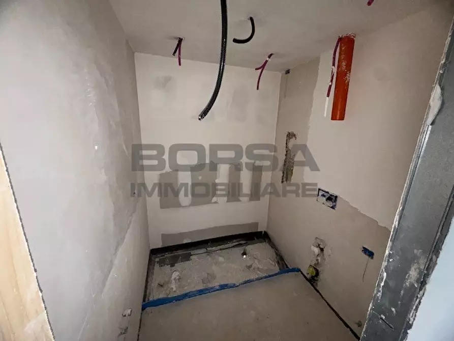 Immagine 10 di Pentalocale in vendita  in Via Ombrosa 8 a Livorno