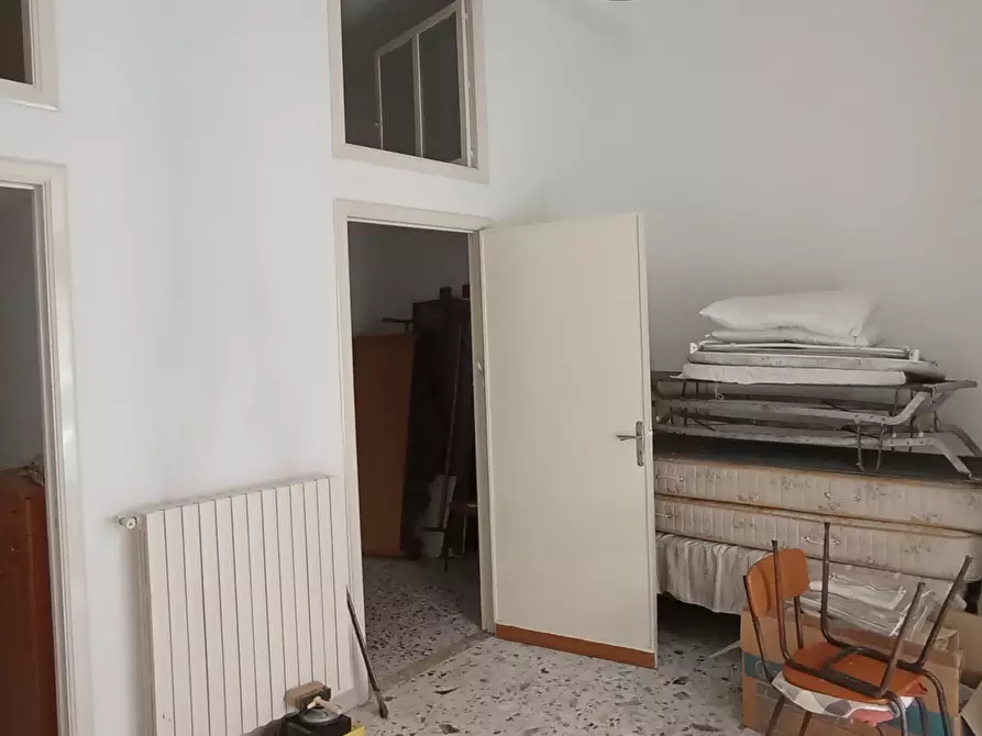 Immagine 15 di Casa indipendente in vendita  a Ragusa