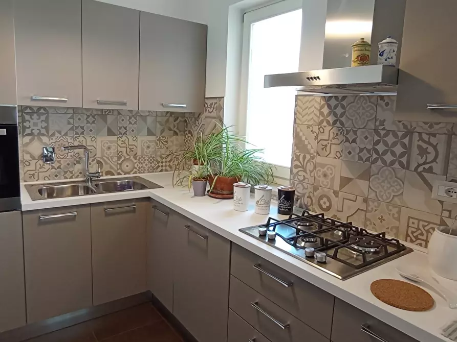 Immagine 10 di Pentalocale in affitto  a Ragusa