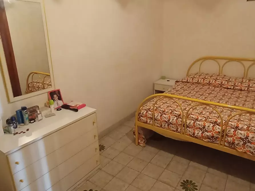 Immagine 9 di Pentalocale in vendita  a Scicli