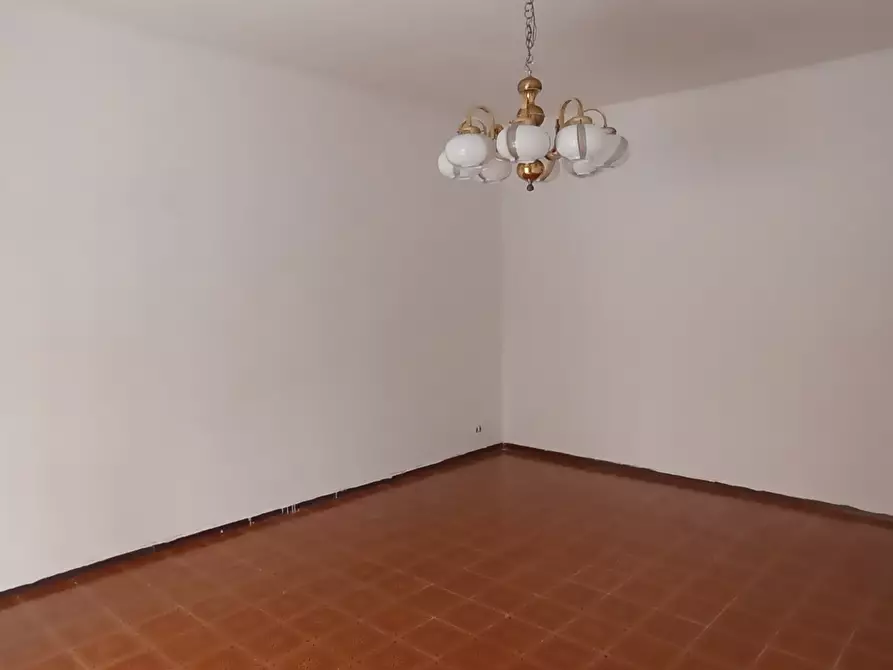 Immagine 8 di Quadrilocale in vendita  a Ragusa